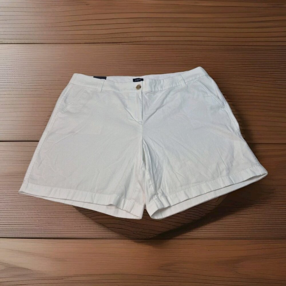 J. Crew Women’s Size 14 White 7" Inseam Classic Chino Short (54)